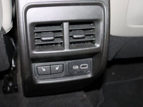 Certified 2022 Cadillac XT4 Premium Luxury w/ Enhanced Visibility Package image 11