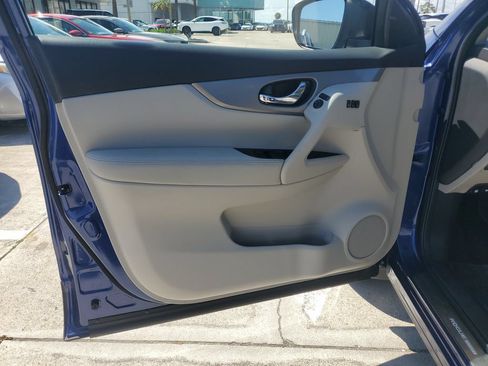 Used 2019 Nissan Murano S FWD image 25