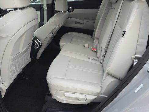 New 2026 Kia Sorento EX image 17