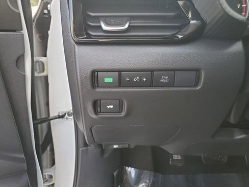 Certified 2025 Nissan Sentra SV w/ All-Weather Package image 17