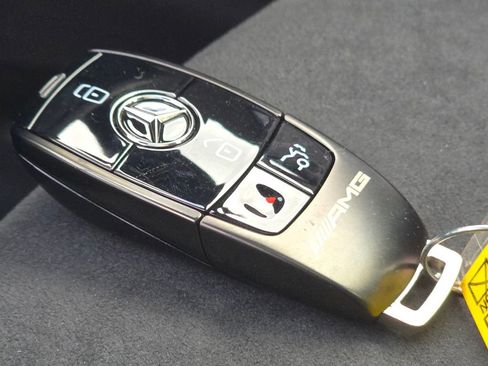 New 2026 Mercedes-Benz GLA 35 AMG 4MATIC image 36