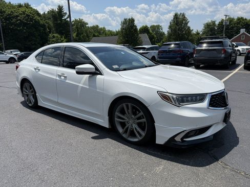 Used 2019 Acura TLX V6 SH-AWD w/ Advance Package image 3