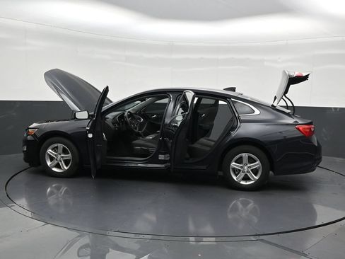 Used 2023 Chevrolet Malibu LS FWD image 33