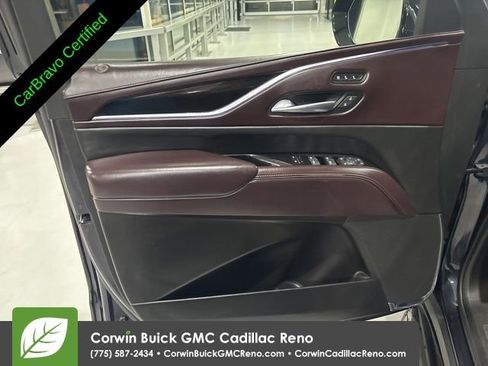 Used 2022 Cadillac Escalade ESV Premium Luxury Platinum AWD/4WD image 12