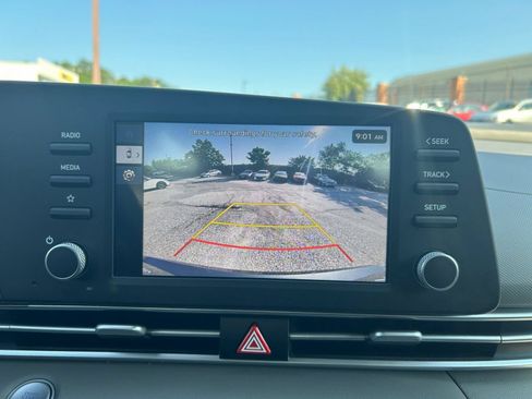 Used 2026 Hyundai Elantra Sport FWD image 18