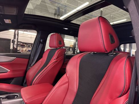 Used 2023 Acura MDX A-Spec image 9