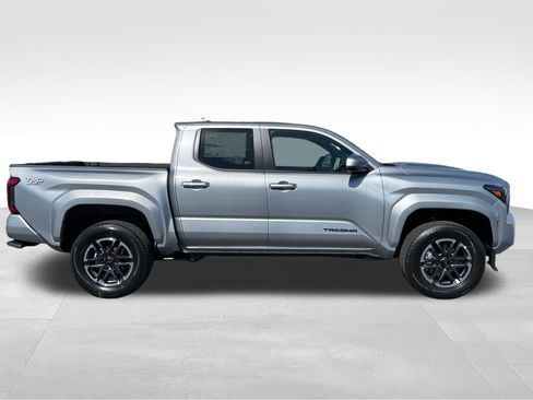 New 2026 Toyota Tacoma TRD Sport AWD/4WD image 2