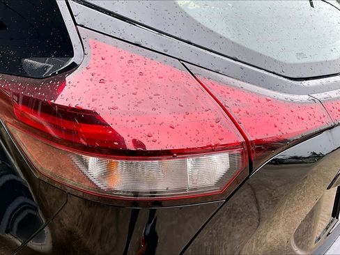 Certified 2024 Nissan Kicks SR FWD image 28