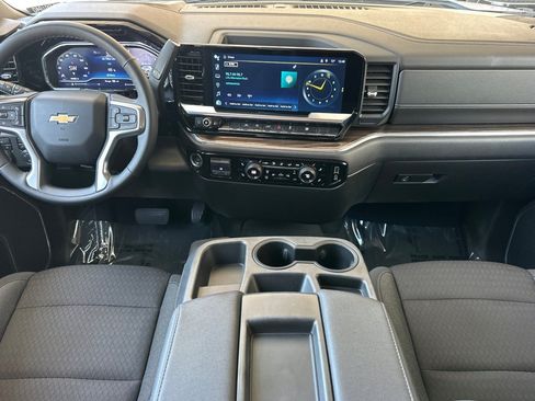 Used 2023 Chevrolet Silverado 1500 LT AWD/4WD image 6