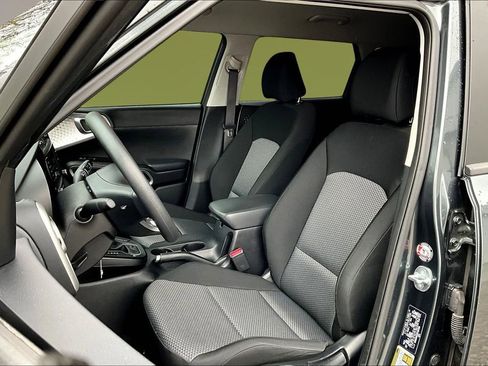 Certified 2023 Kia Soul LX w/ LX Technology Package image 18