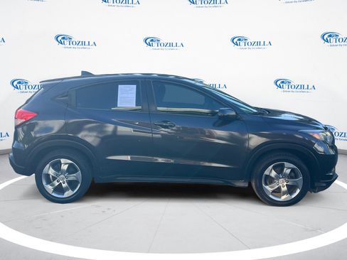 Used 2017 Honda HR-V LX image 6