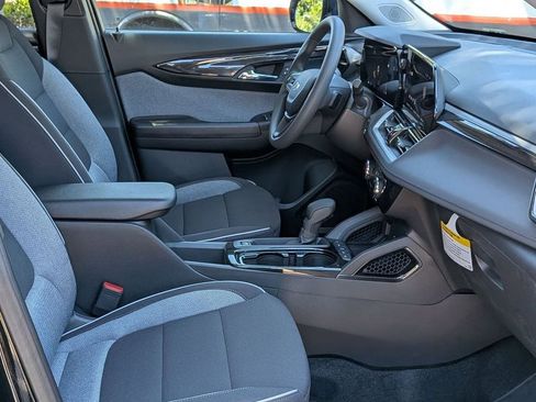 New 2026 Chevrolet TrailBlazer LT w/ Midnight Edition FWD image 25