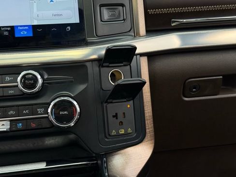Certified 2025 Ford F150 King Ranch AWD/4WD image 33