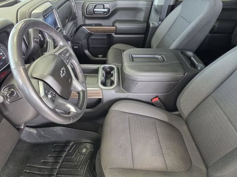 Used 2021 Chevrolet Silverado 1500 RST w/ Convenience Package II AWD/4WD image 12