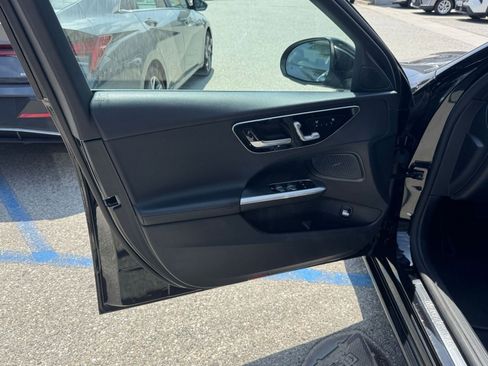 Used 2024 Mercedes-Benz C 300 4MATIC Sedan image 18