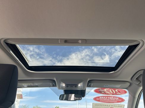 Certified 2022 Toyota RAV4 XLE w/ Convenience Package AWD/4WD image 19
