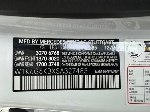 Used 2025 Mercedes-Benz S 580e S 580e image 30