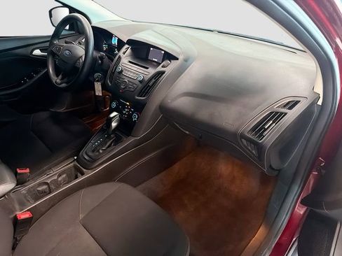 Used 2016 Ford Focus SE image 26