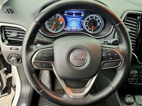 Used 2020 Jeep Cherokee Limited AWD/4WD image 13