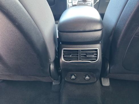 Used 2023 Hyundai Santa Fe SEL image 17