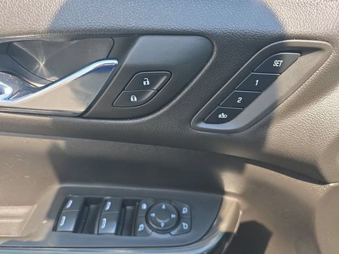 Used 2023 GMC Acadia SLT w/ Elevation Edition AWD/4WD image 26