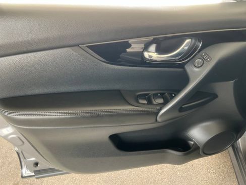 Certified 2022 Nissan Rogue Sport SL AWD/4WD image 7