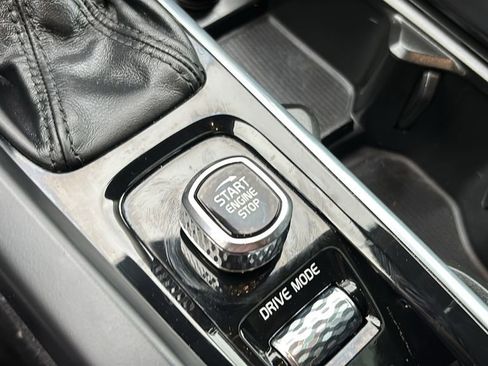 Used 2021 Volvo XC60 T5 Inscription w/ Climate Package image 15