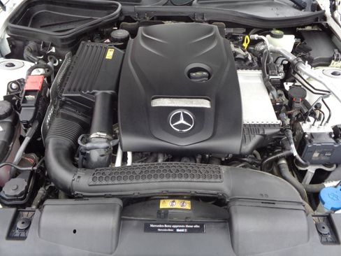 Used 2016 Mercedes-Benz SLK 300 image 25