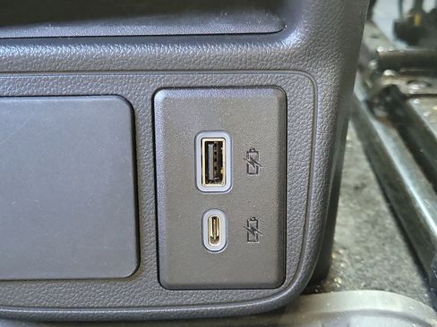 Used 2021 Buick Encore GX Select w/ Sport Touring Package image 14