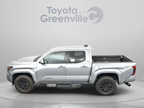 Used 2024 Toyota Tacoma TRD Sport RWD image 7