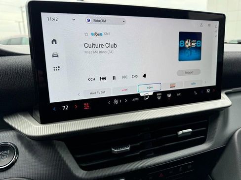 Used 2025 Ford Explorer ST image 18