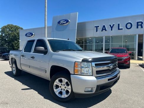 Used 2010 Chevrolet Silverado 1500 LT w/ Power Pack Plus RWD image 1