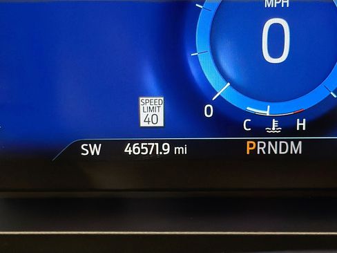 Used 2024 Ford Explorer ST w/ Equipment Group 401A image 8