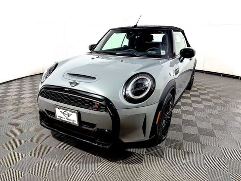 Used 2023 MINI Cooper S image 3