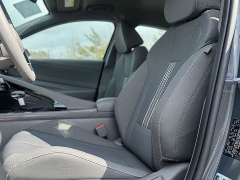 New 2026 Hyundai Elantra Sport FWD image 17