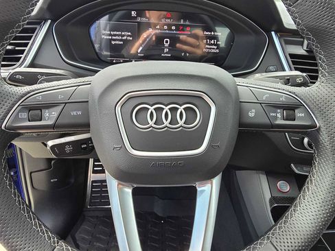 New 2025 Audi SQ5 Prestige image 23