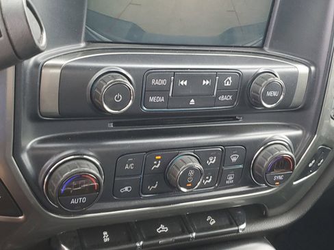 Used 2018 Chevrolet Silverado 1500 LT w/ All Star Edition AWD/4WD image 29