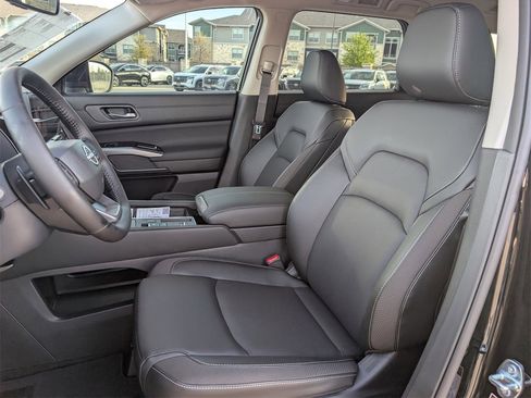 New 2026 Nissan Pathfinder SL image 20