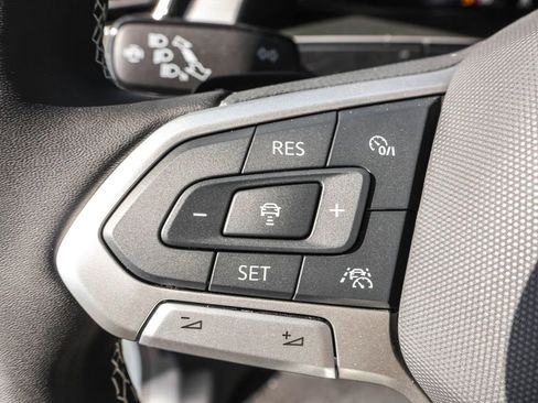 New 2026 Volkswagen Atlas Cross Sport SE image 25