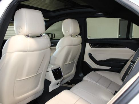 Used 2018 Cadillac CTS Luxury RWD image 28