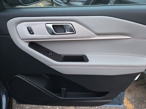 New 2026 Ford Explorer Active image 26