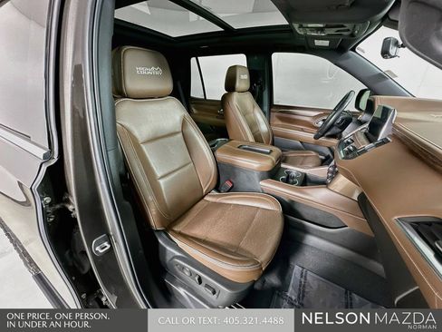 Used 2021 Chevrolet Tahoe High Country w/ Premium Package AWD/4WD image 33