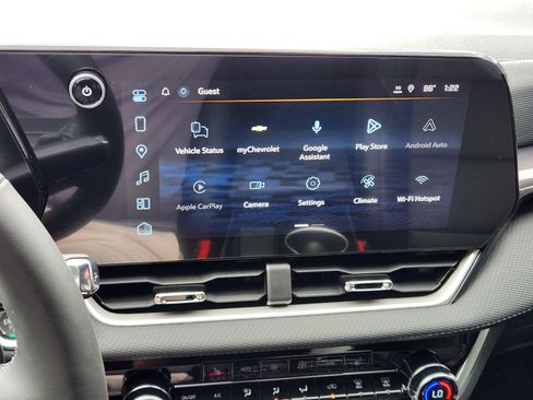 New 2027 Chevrolet Equinox LT w/ Convenience Package II FWD image 16