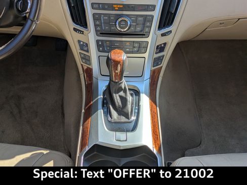 Used 2010 Cadillac CTS Premium image 17