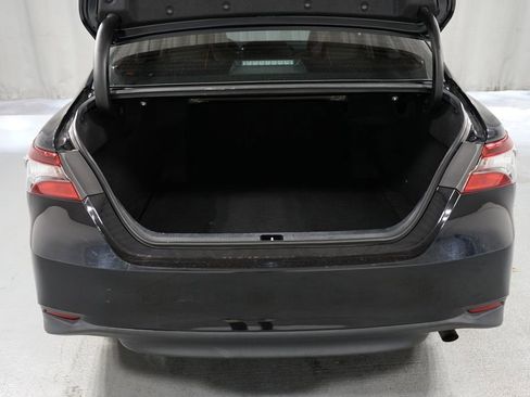 Certified 2022 Toyota Camry LE image 31