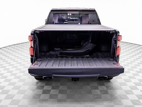 Used 2021 Chevrolet Silverado 1500 LT Trail Boss w/ Convenience Package II AWD/4WD image 31