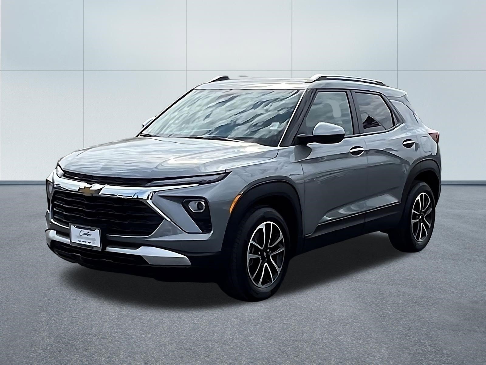 Used 2026 Chevrolet TrailBlazer LT w/ Convenience Package FWD image 3