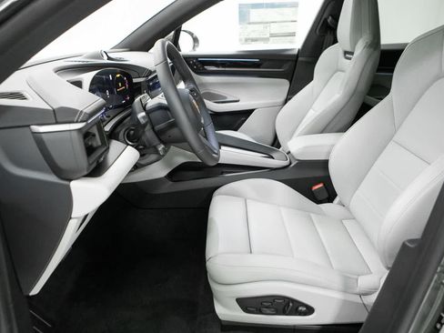 New 2026 Porsche Macan 4S Electric AWD/4WD image 22
