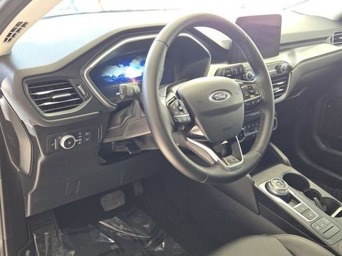 Used 2022 Ford Escape Titanium w/ Class II Trailer Tow Package image 23