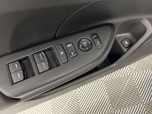 Used 2019 Honda Civic LX image 31